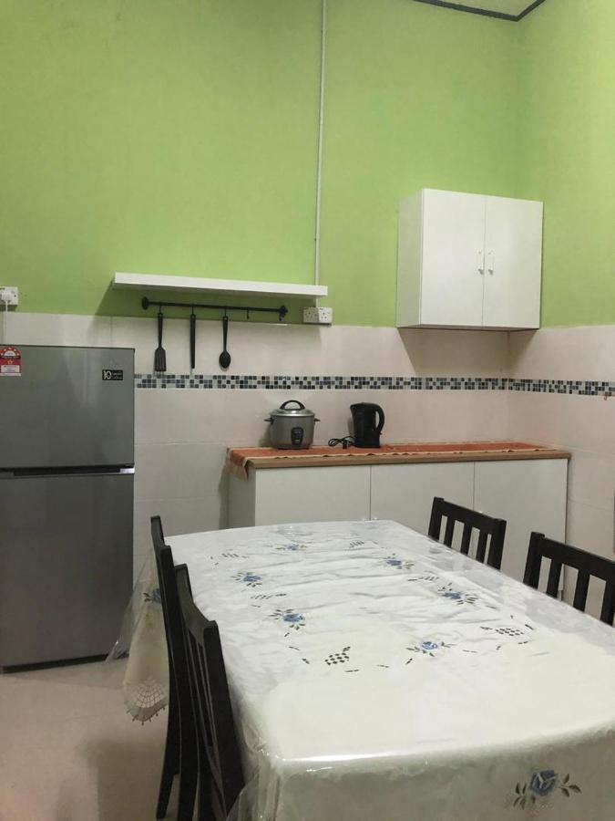 Afza Homestay Sura Free Unifi Kampong Sura Masjid المظهر الخارجي الصورة
